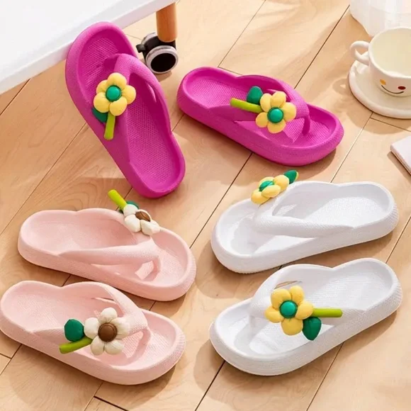 Women’s Vibrant Khaki and Yellow Flower Sandals New Boutique - Picture 8 of 8